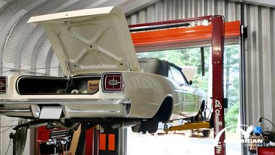 interior mechanics garage